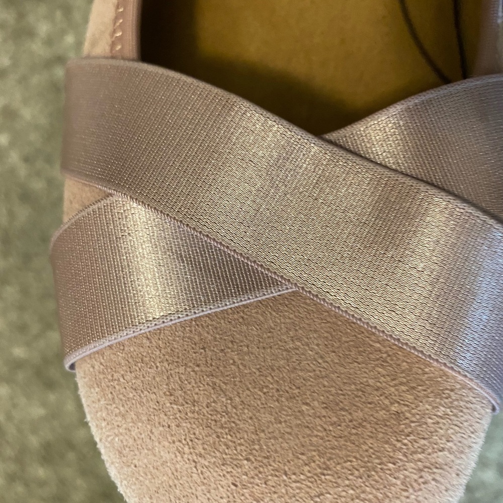 Vionic Women's Light Pink Suede Flats with Crisscross Ribbon design on front. - Picture 4 of 8